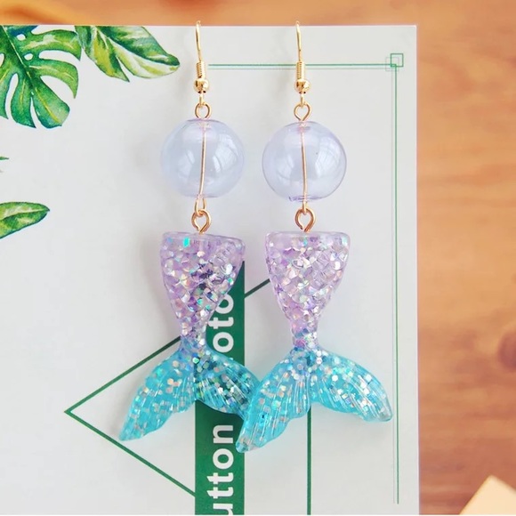 New 18K gold plated bling fish tail Earrings - Picture 2 of 6